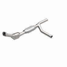 Load image into Gallery viewer, MagnaFlow Direct Fit Catalytic Converter 97-99 Ford Vans 4.6L