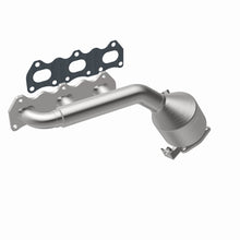 Load image into Gallery viewer, MagnaFlow Direct Fit Catalytic Converter 00 Suzuki Grand Vitara 2.5L
