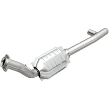 Load image into Gallery viewer, MagnaFlow Direct Fit Catalytic Converter 04-05 Dodge Ram 1500 Pickup 5.7L D/S