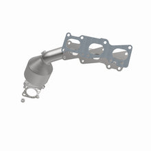 Load image into Gallery viewer, MagnaFlow Direct Fit Catalytic Converter 2007-2009 Sorento 3.3 3.8 L Manifold