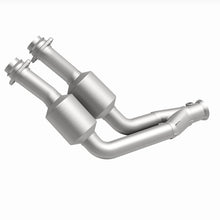 Load image into Gallery viewer, MagnaFlow Direct Fit Catalytic Converter 1995-1997 Jaguar Vanden Plas/ XJ6 4.0