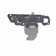 Load image into Gallery viewer, MagnaFlow Direct Fit Catalytic Converter 00-01 Mazda MPV 2.5L Manifold