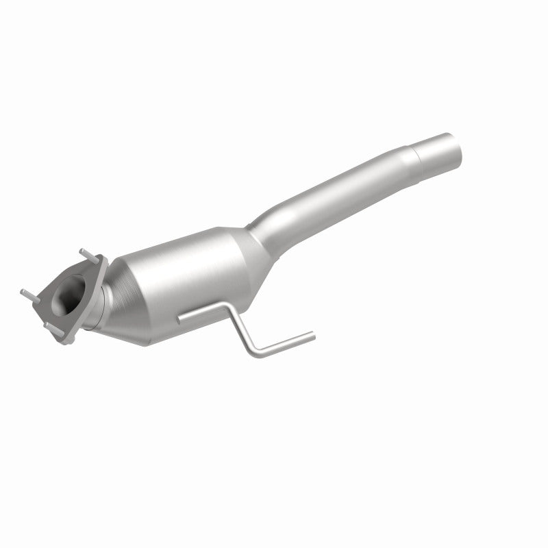 MagnaFlow Direct Fit Catalytic Converter 04-07 VW Touareg 4.2L Passenger Side