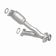 Load image into Gallery viewer, MagnaFlow DF Cat Conv 99-03 Lexus/Toyota RX300/Highlander Truck 3.0L Passgr Sde *NOT FOR SALE IN CA*