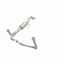 Load image into Gallery viewer, MagnaFlow Direct Fit Catalytic Converter 00-03 Durango 4WD OEM