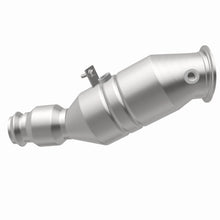 Load image into Gallery viewer, MagnaFlow Direct Fit Catalytic Converter 2016 BMW 428i 2.0L Underbody