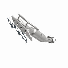 Load image into Gallery viewer, MagnaFlow Direct Fit Catalytic Converter 2006 Ford Fusion/Mercury Milan 2.3L