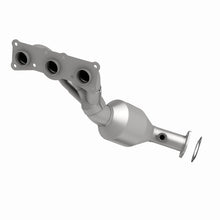 Load image into Gallery viewer, MagnaFlow Direct Fit Catalytic Converter BMW 5 06-07 Rear OEM