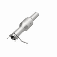 Load image into Gallery viewer, MagnaFlow Direct Fit Catalytic Converter 03-05 Ford F250/350 SD 6.0