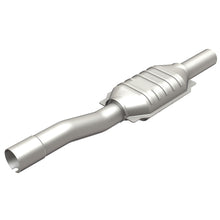Load image into Gallery viewer, MagnaFlow Direct Fit Catalytic Converter 02-04 Jeep GC 4.0L Rear
