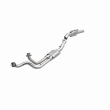 Load image into Gallery viewer, MagnaFlow Direct Fit Catalytic Converter 1996 Ford E-150 4.9L