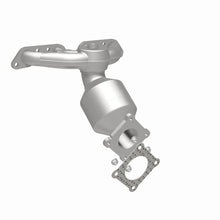 Load image into Gallery viewer, MagnaFlow Direct Fit Catalytic Converter 00-04 Dodge Neon 2L Manifold