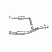 Load image into Gallery viewer, MagnaFlow DF Cat Conv 06-09 Ford Explorer/06-10 Mercury Mountaineer 4.6L Y-Pipe Assembly (49 State)