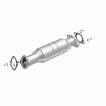 Load image into Gallery viewer, MagnaFlow Direct Fit Catalytic Converter 10-12 Forte 2.0L Fed Rear
