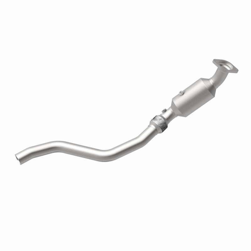 MagnaFlow Direct Fit Catalytic Converter 2005 Chrysler 300C 5.7L V8 / 2005 Dodge Magnum 5.7L V8