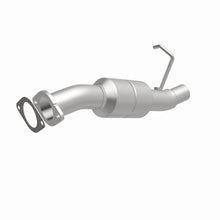 Load image into Gallery viewer, MagnaFlow Direct Fit Catalytic Converter 05 Silverado 2500HD 6.0L