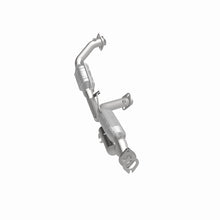 Load image into Gallery viewer, MagnaFlow Direct Fit Catalytic Converter 96-99 Taurus 3.0L
