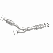 Load image into Gallery viewer, MagnaFlow Direct Fit Catalytic Converter 00-03 Saturn LS Series/LW Series 3.0L Rear (49 State)
