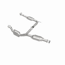 Load image into Gallery viewer, MagnaFlow Direct Fit Catalytic Converter 02-04 Explorer 4L Y