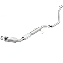 Load image into Gallery viewer, MagnaFlow Direct Fit Catalytic Converter California 09-11 Toyota Corolla / Matrix L4-1.8LGAS