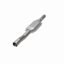 Load image into Gallery viewer, MagnaFlow Direct Fit Catalytic Converter 99-01 Grand Cherokee 4.0L