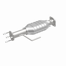 Load image into Gallery viewer, MagnaFlow Direct Fit Catalytic Converter Jeep Wrangler 00-04 OEM