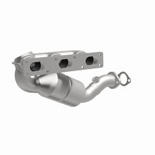 Load image into Gallery viewer, MagnaFlow Direct Fit Catalytic Converter BMW 5 99-00 Rear