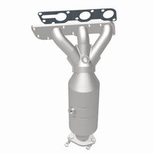Load image into Gallery viewer, MagnaFlow Direct Fit Catalytic Converter 04-05 Suzuki Verona 2.5L