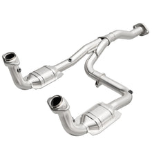 Load image into Gallery viewer, MagnaFlow Direct Fit Catalytic Converter 07 Jeep Liberty 3.7L