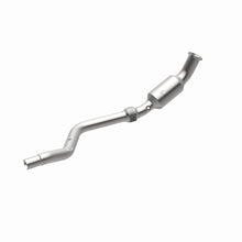 Load image into Gallery viewer, MagnaFlow DF Catalytic Conv 05-07 Chrysler 300 D/S / 06-07 Dodge Charger D/S / 05-07 Magnum D/S