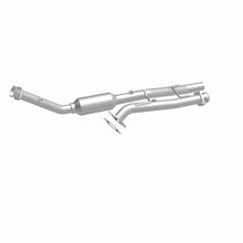 Load image into Gallery viewer, MagnaFlow Direct Fit Catalytic Converter 1997-2000 Ford Explorer 4.0
