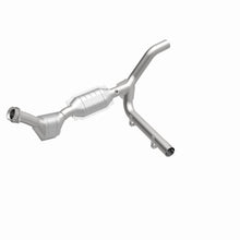 Load image into Gallery viewer, MagnaFlow Direct Fit Catalytic Converter 97-98 Ford F-150 Pickup 4.2L P/S 4WD