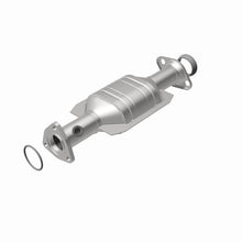 Load image into Gallery viewer, MagnaFlow Direct Fit Catalytic Converter 95 Honda Odyssey 2.2L