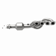 Load image into Gallery viewer, MagnaFlow Direct Fit Catalytic Converter BMW 5-6 06-09 D/S OEM