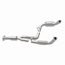Load image into Gallery viewer, MagnaFlow Direct Fit Catalytic Converter 11-13 Chev Silverado 2500 HD/3500 HD 6.0L