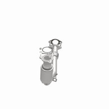 Load image into Gallery viewer, MagnaFlow Direct Fit Catalytic Converter 14-16 GMC Terrain / 15-16 Chevrolet Equinox 2.4L