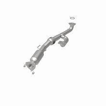 Load image into Gallery viewer, MagnaFlow Direct Fit Catalytic Converter 16-17 Honda Odyssey 3.5L V6 Underbody