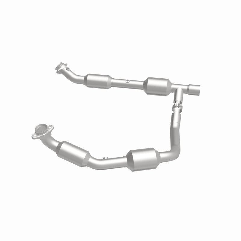 MagnaFlow Direct Fit Catalytic Converter 05-06 Ford E-350 Super Duty 5.4L
