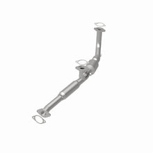 Load image into Gallery viewer, MagnaFlow Direct Fit Catalytic Converter 96-00 Chrysler Sebring 2.5L