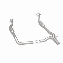 Load image into Gallery viewer, MagnaFlow Direct Fit Catalytic Converter 2009-2012 E-150 5.4 L Underbody
