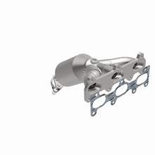 Load image into Gallery viewer, MagnaFlow Direct Fit Catalytic Converter 05-08 Kia Sportage 2.7L Passenger Side