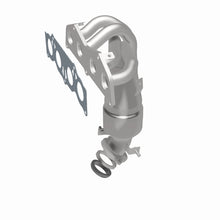 Load image into Gallery viewer, MagnaFlow Direct Fit Catalytic Converter 06-08 Toyota RAV4 2.4L
