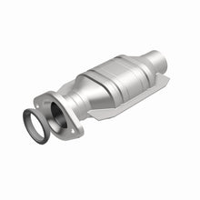 Load image into Gallery viewer, MagnaFlow Direct Fit Catalytic Converter 01-03 Highlander underbody