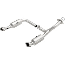Load image into Gallery viewer, MagnaFlow DF Cat Conv 06-09 Ford Explorer/06-10 Mercury Mountaineer 4.6L Y-Pipe Assembly (49 State)