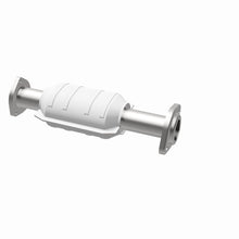 Load image into Gallery viewer, MagnaFlow Direct Fit Catalytic Converter 01/20/00-01 Jeep Cherokee 4.0L Rear (49 State)