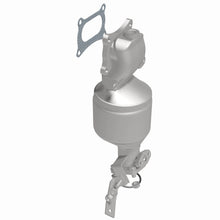 Load image into Gallery viewer, MagnaFlow Direct Fit Catalytic Converter 2008-2016 Honda Odyssey 3.5L