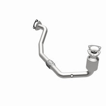 Load image into Gallery viewer, MagnaFlow Direct Fit Catalytic Converter 00-03 Saturn LS Series/LW Series 3.0L Front (49 State)