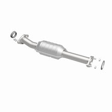 Load image into Gallery viewer, MagnaFlow Direct Fit Catalytic Converter 2002 Suzuki Aerio 2.0L