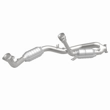 Load image into Gallery viewer, MagnaFlow Direct Fit Catalytic Converter 96-99 Taurus 3.4L Front C
