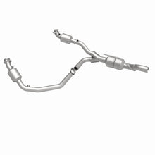 Load image into Gallery viewer, MagnaFlow Direct Fit Catalytic Converter Dodge 01-02 Ram 1500/2500/3500 Van 5.9L